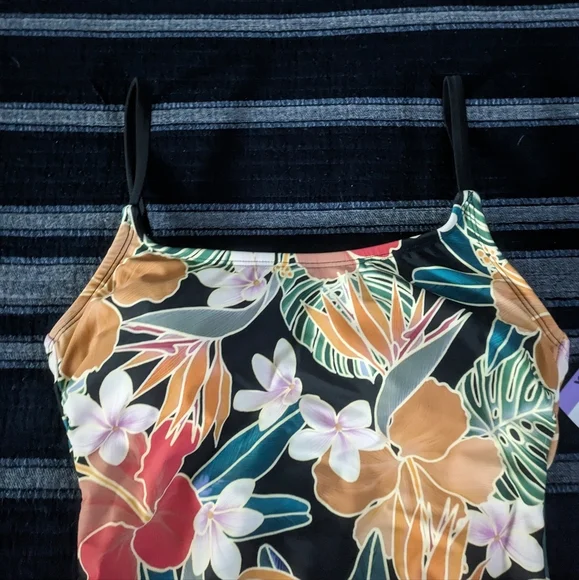 Hurley Tropical Floral Women Xtra Small Multicolor Swim Suit UPF 50 042024 - Picture 4 of 10